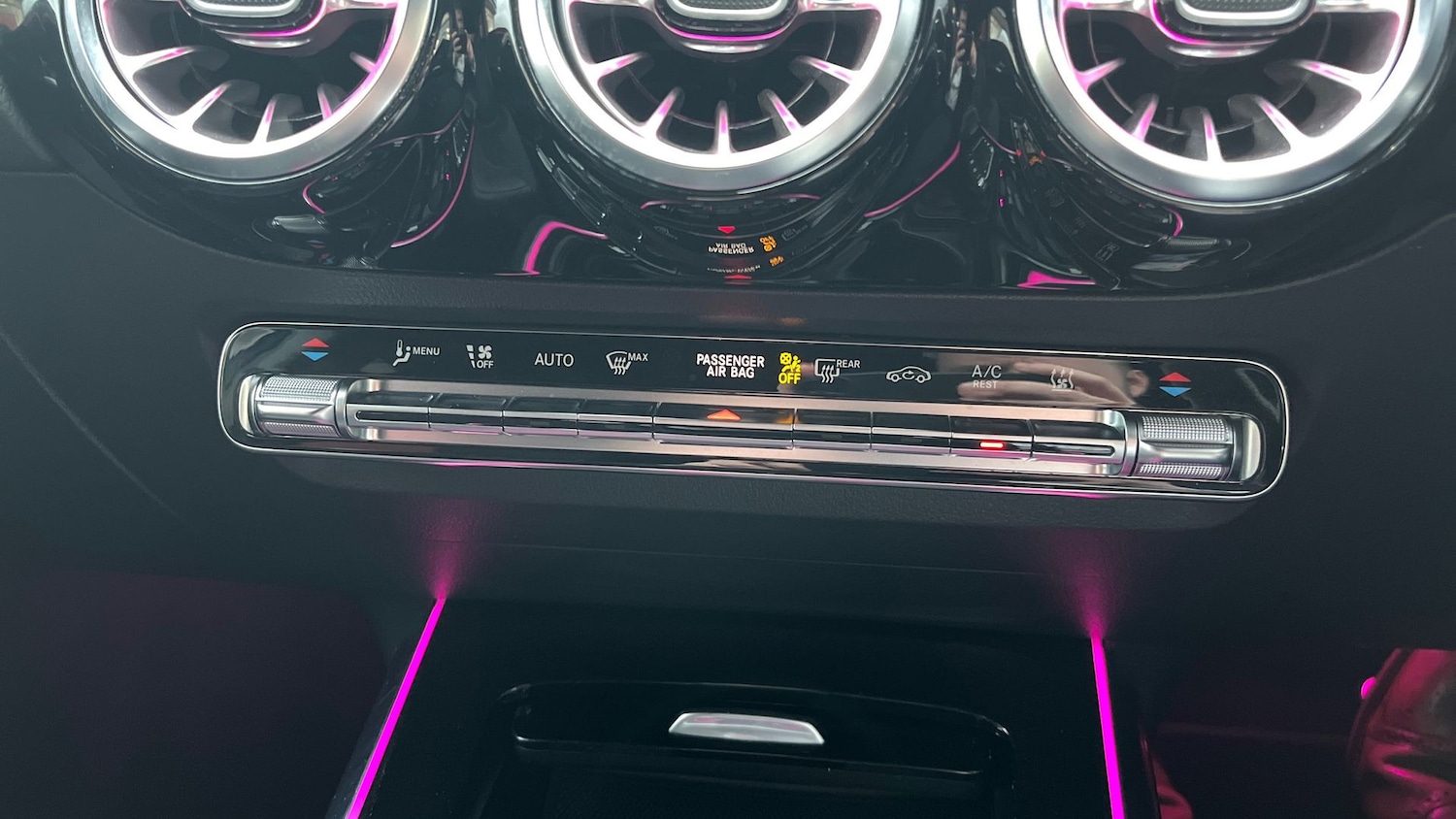 Used Mercedes-Benz GLA 2023 for sale - 76413441: Photo 25