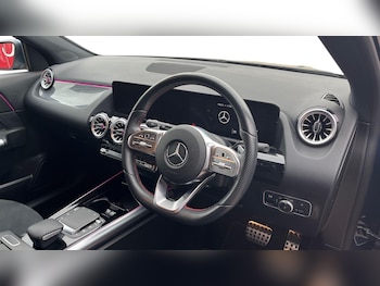 Used Mercedes-Benz GLA 2023 for sale - 76413441: Photo