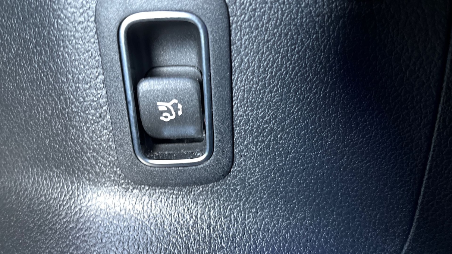 Used Mercedes-Benz GLA 2025 for sale - 77107000: Photo 38