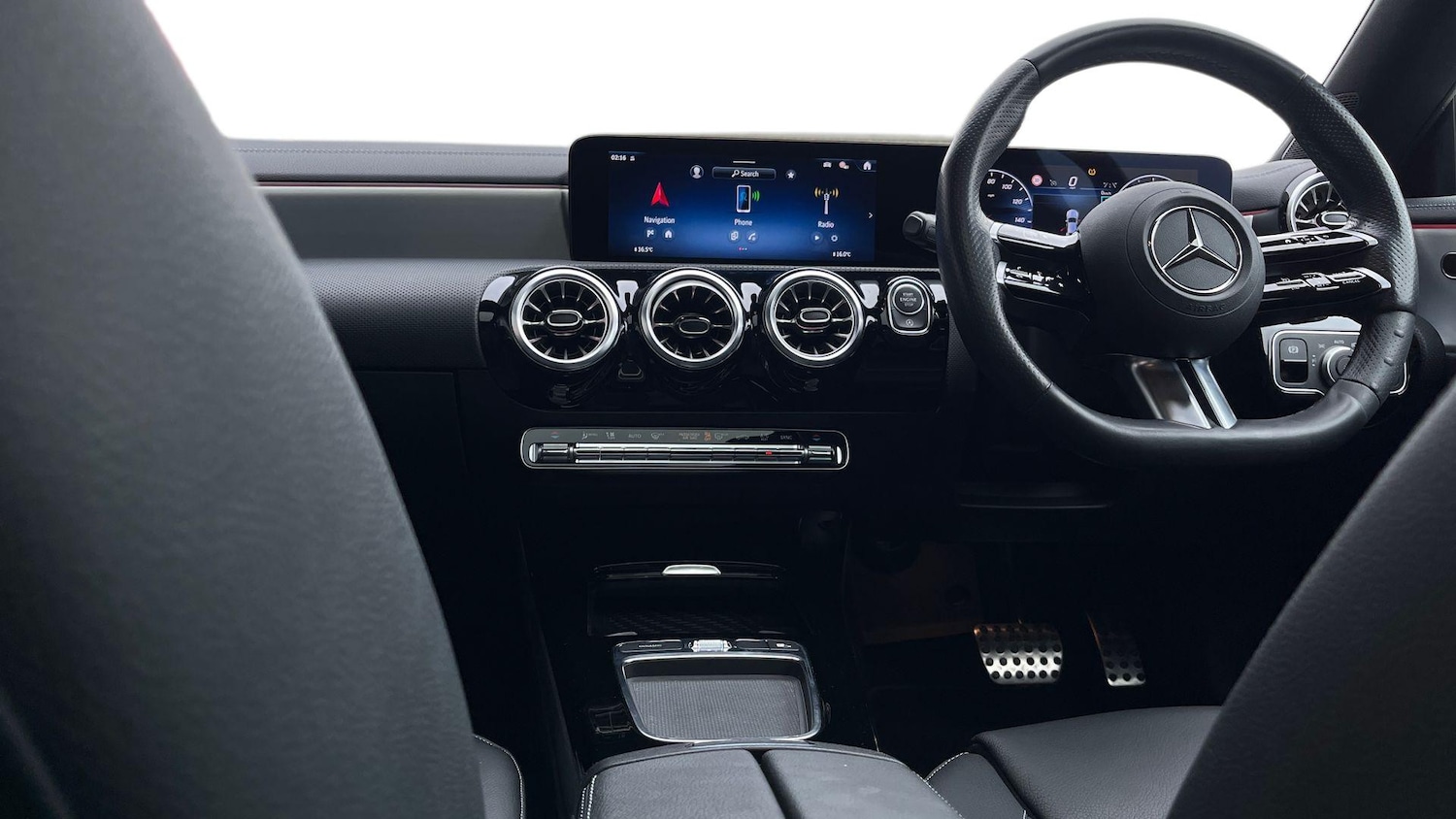 Used Mercedes-Benz CLA 2024 for sale - 76413530: Photo 10