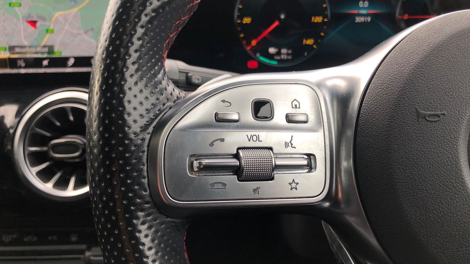 Used Mercedes-Benz EQA 2022 for sale - 76859932: Photo 19