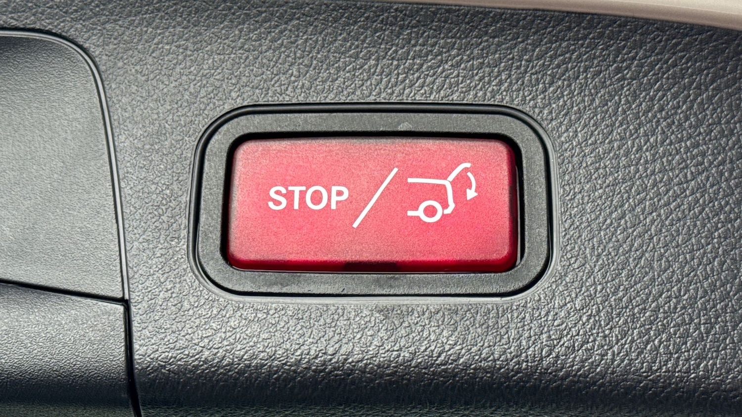 Used Mercedes-Benz GLA 2023 for sale - 77579688: Photo 31