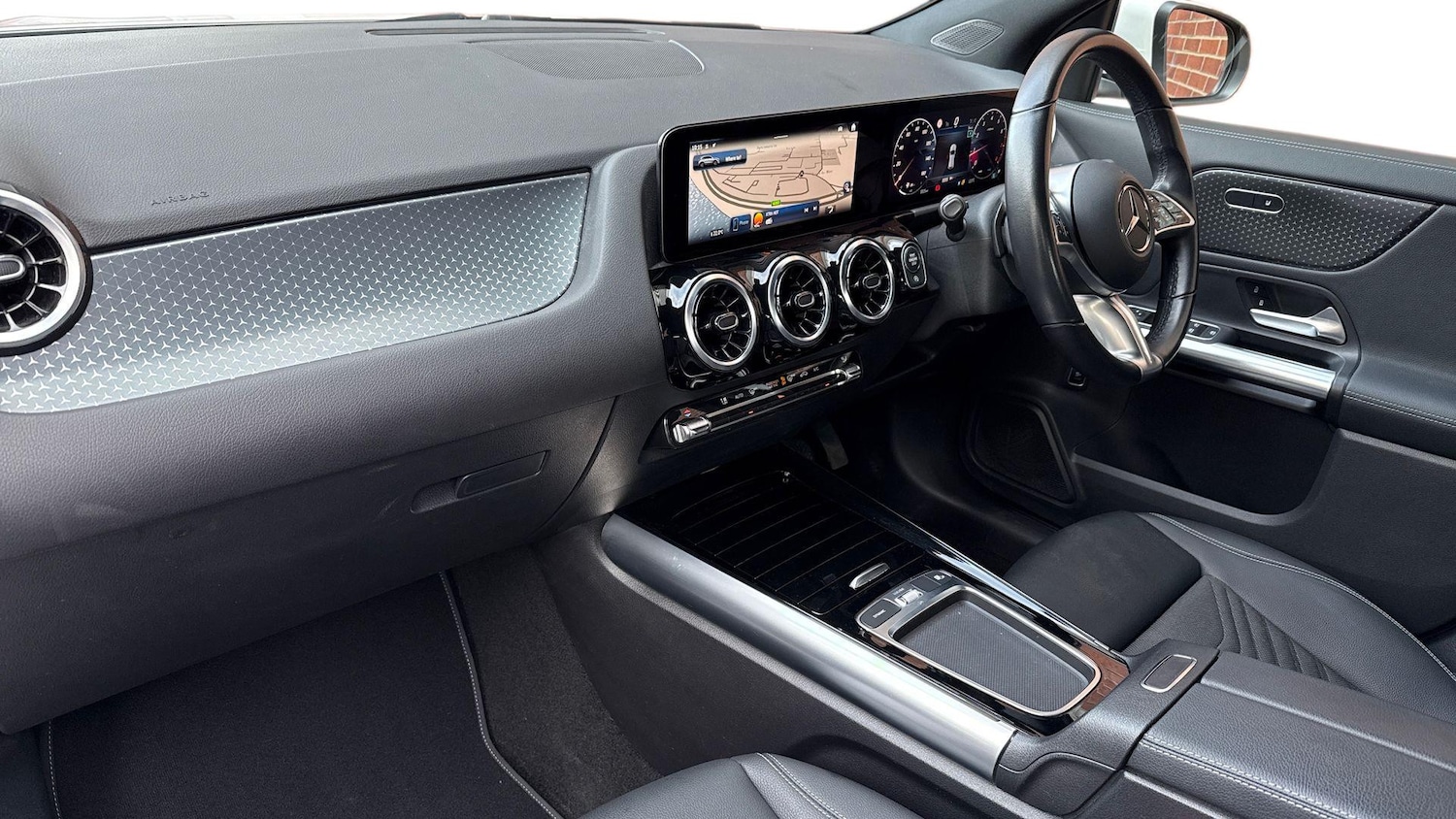 Used Mercedes-Benz GLA 2023 for sale - 77579688: Photo 8