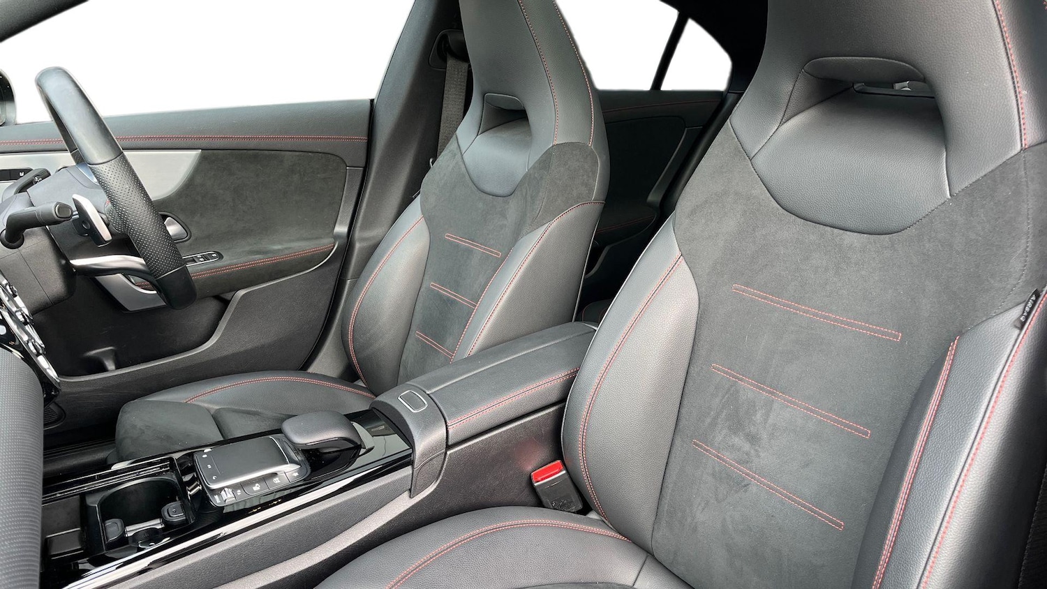 Used Mercedes-Benz CLA 2023 for sale - 76413546: Photo 11