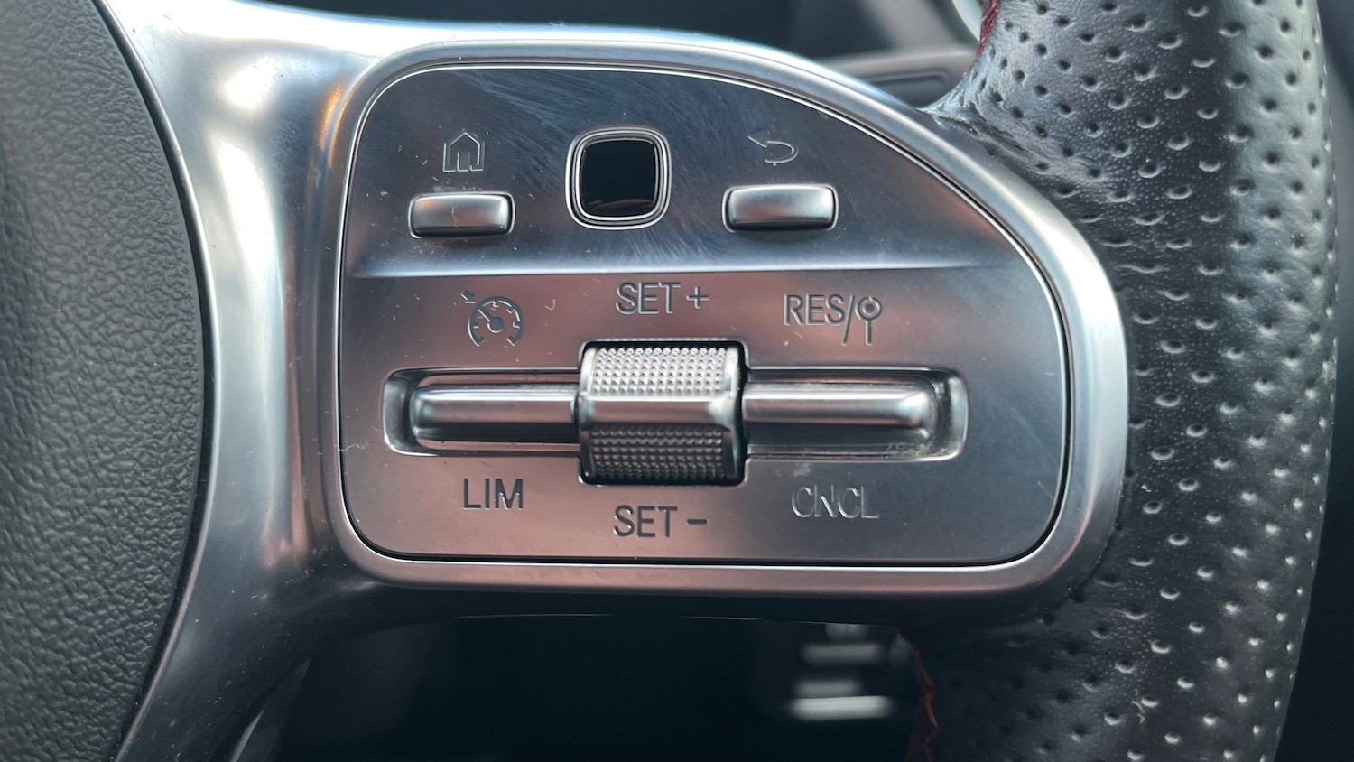 Used Mercedes-Benz GLA 2021 for sale - 77189589: Photo 25