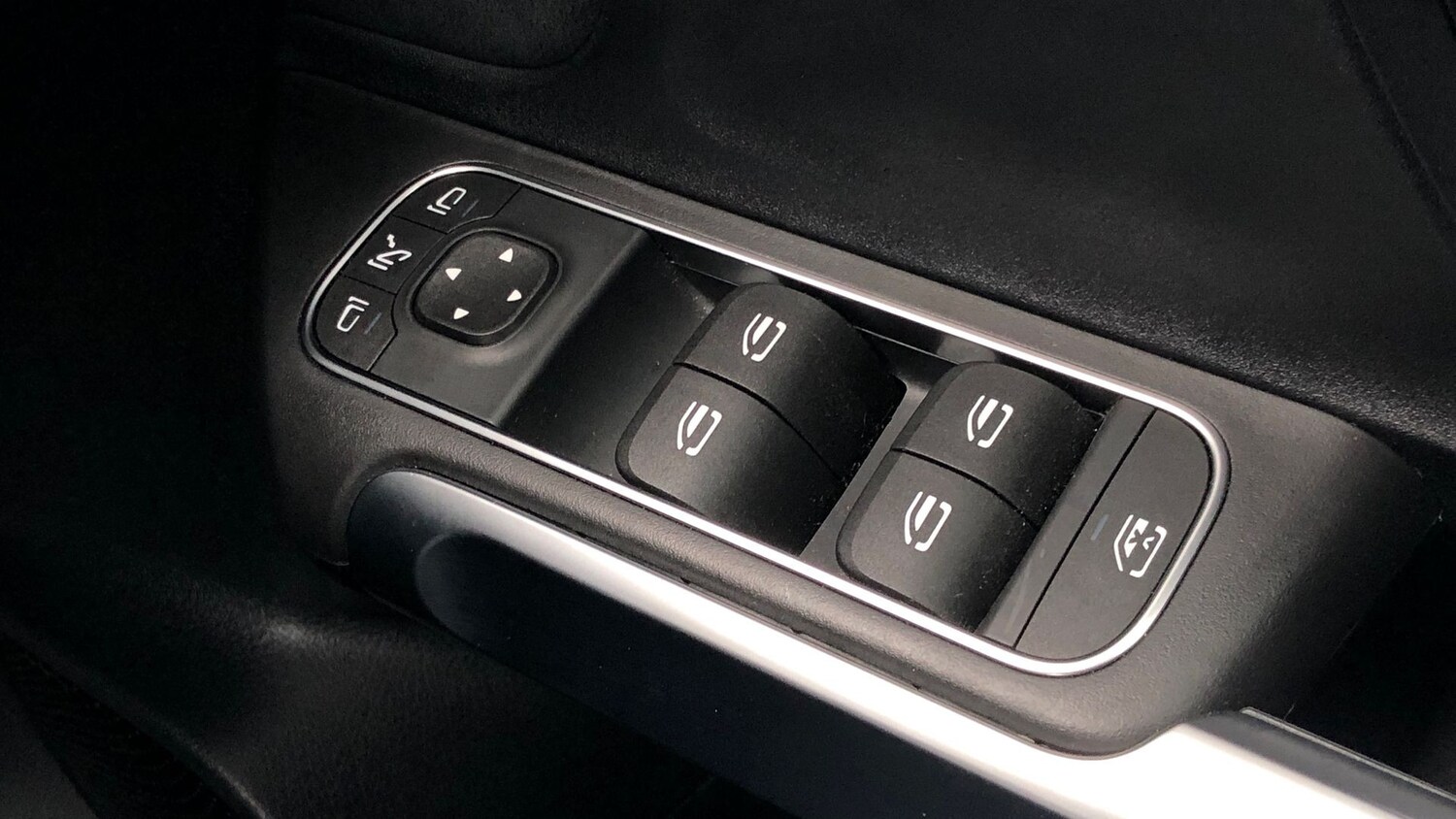 Used Mercedes-Benz GLB 2024 for sale - 76560217: Photo 33