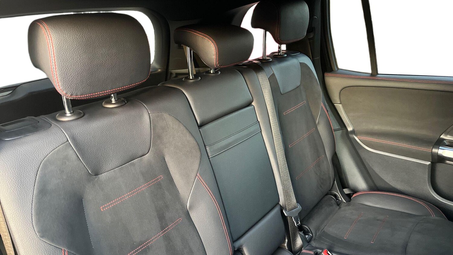 Used Mercedes-Benz GLB 2024 for sale - 76949448: Photo 12