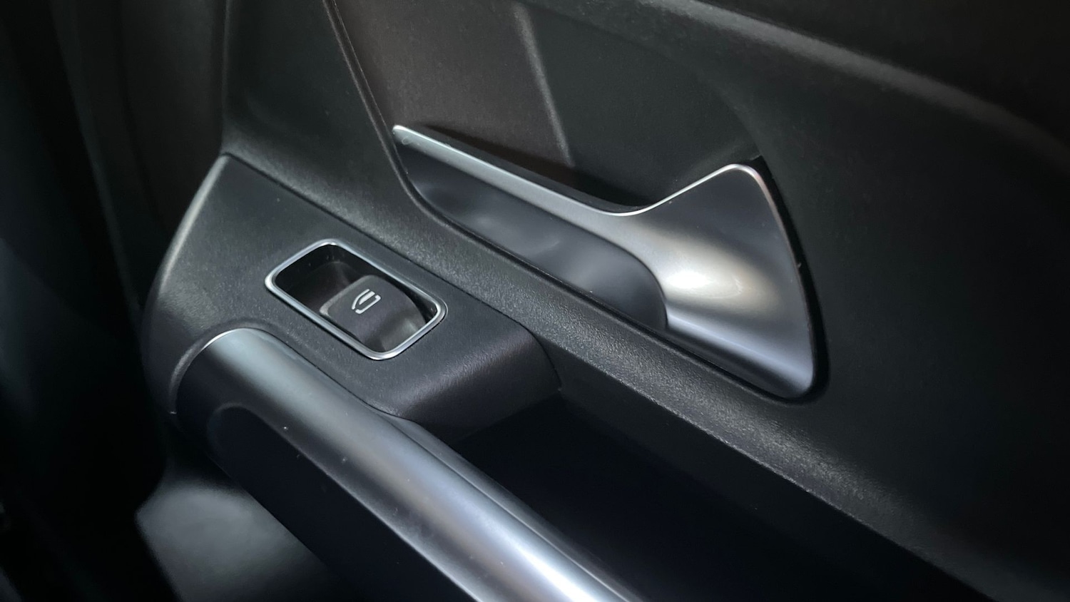 Used Mercedes-Benz GLB 2024 for sale - 76949448: Photo 24