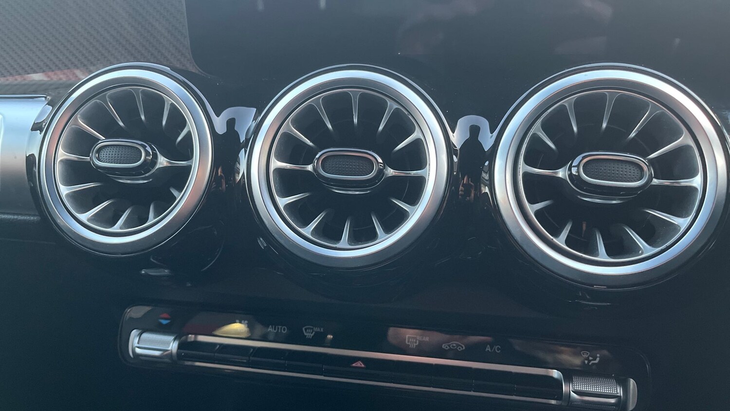 Used Mercedes-Benz GLB 2024 for sale - 76949448: Photo 28