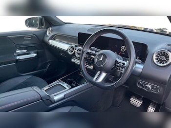 Used Mercedes-Benz GLB 2024 for sale - 76949448: Photo