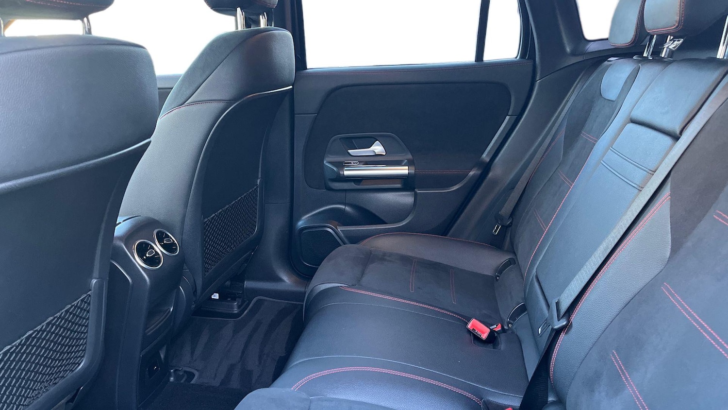 Used Mercedes-Benz EQA 2021 for sale - 76949459: Photo 12