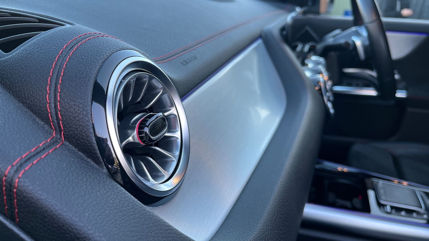 Used Mercedes-Benz EQA 2021 for sale - 76949459: Photo 26