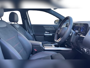 Used Mercedes-Benz EQA 2024 for sale - 76949457: Photo