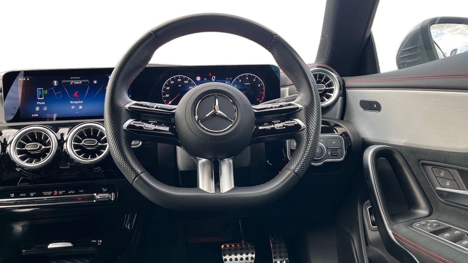 Used Mercedes-Benz CLA 2024 for sale - 76413611: Photo 9