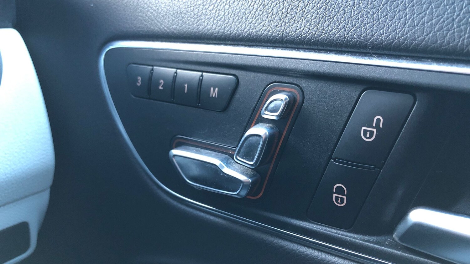 Used Mercedes-Benz GLA 2017 for sale - 77520127: Photo 40