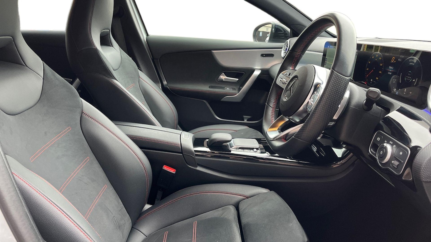 Used Mercedes-Benz A-Class 2022 for sale - 76413526: Photo 3