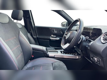 Used Mercedes-Benz GLB 2024 for sale - 76739713: Photo