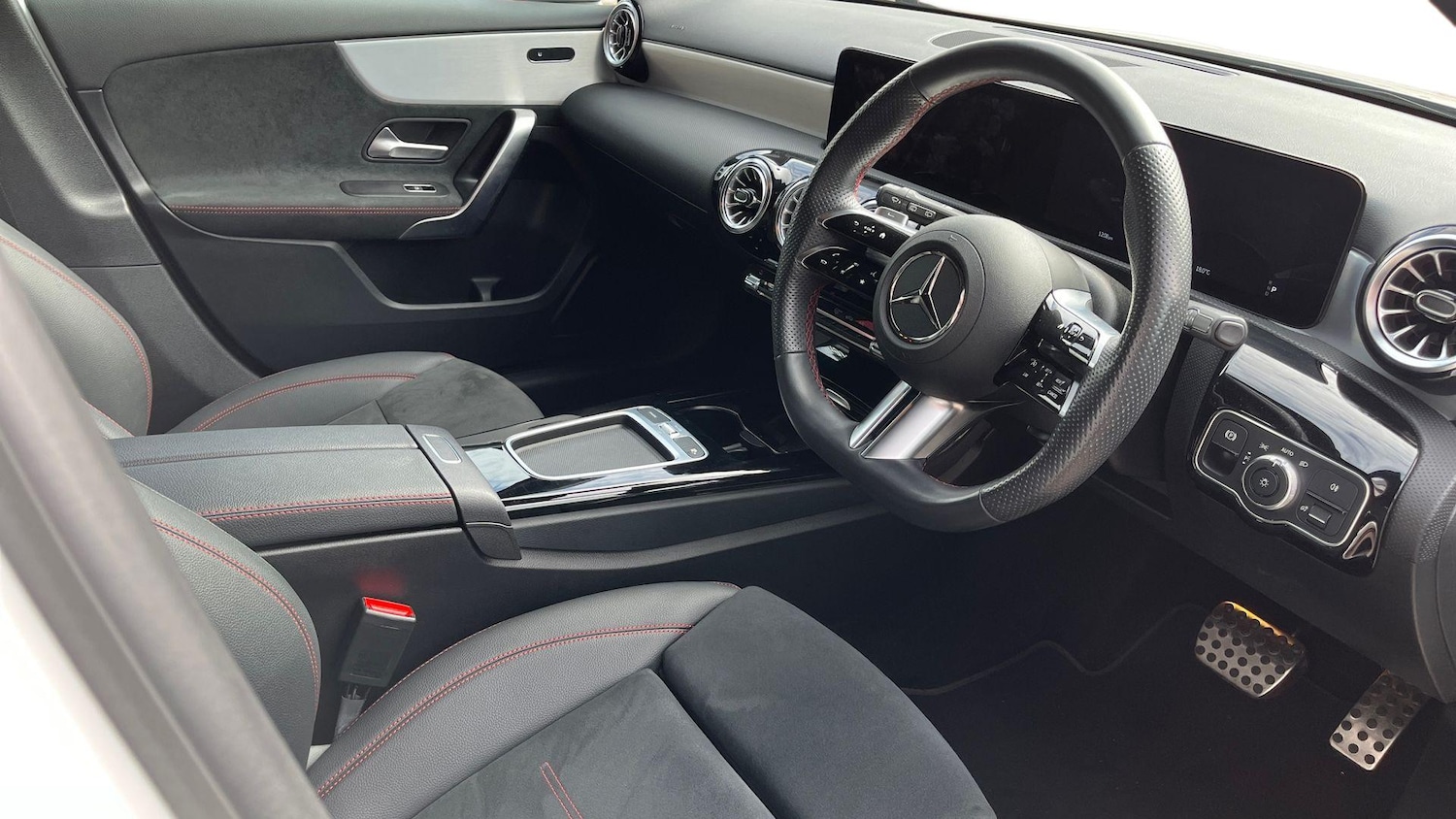 Used Mercedes-Benz A-Class 2023 for sale - 76413483: Photo 3