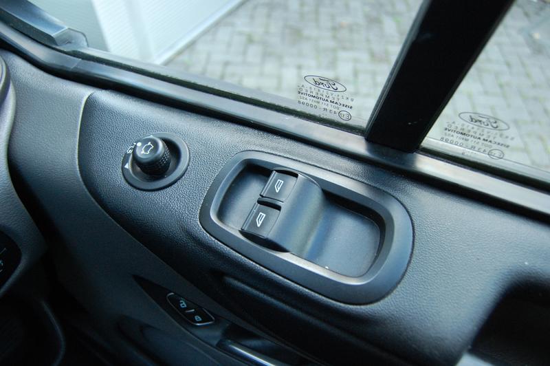 Vehicle 33