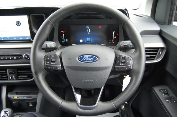 Used Ford Transit Courier 2024 for sale - 75308848: Photo 19