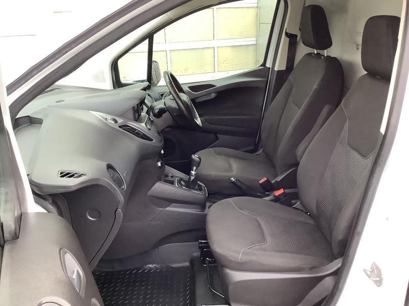 Used Ford Transit Courier 2022 for sale - 76782380: Photo 2