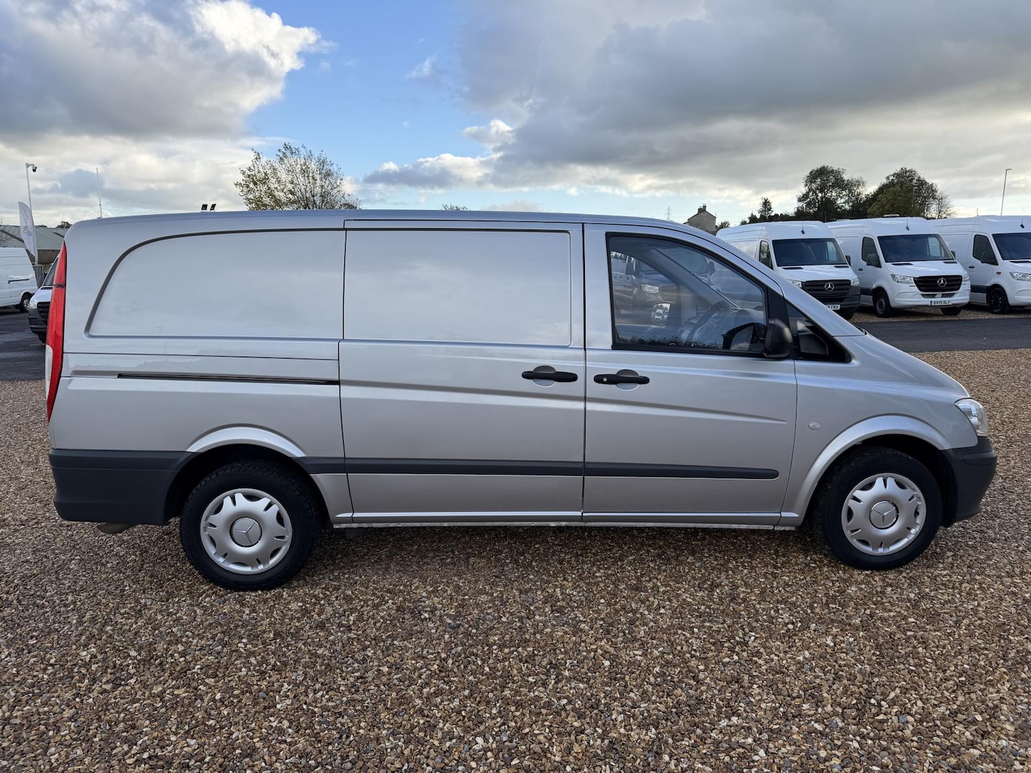 Used Mercedes-Benz Vito 2013 for sale - 76377155: Photo 9