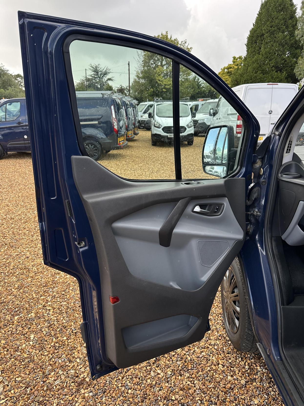 Used Ford Transit Custom 2013 for sale - 77545449: Photo 13