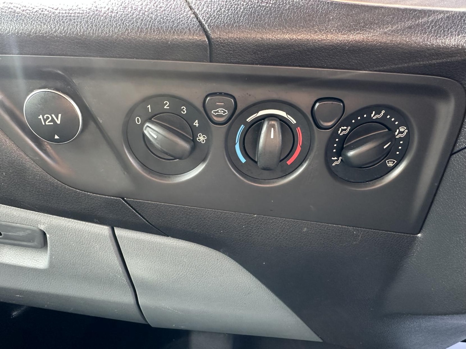 Used Ford Transit Custom 2013 for sale - 77545449: Photo 23