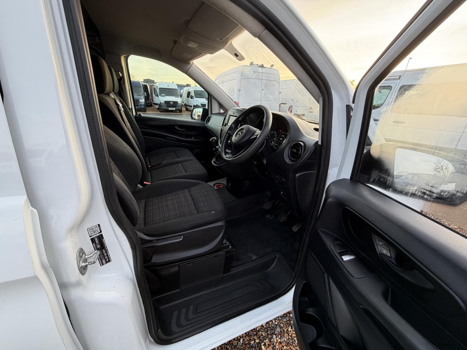 Used Mercedes-Benz Vito 2018 for sale - 77164743: Photo 9