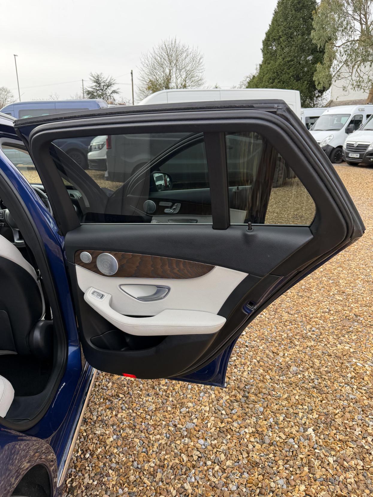 Used Mercedes-Benz C Class 2016 for sale - 77584945: Photo 34