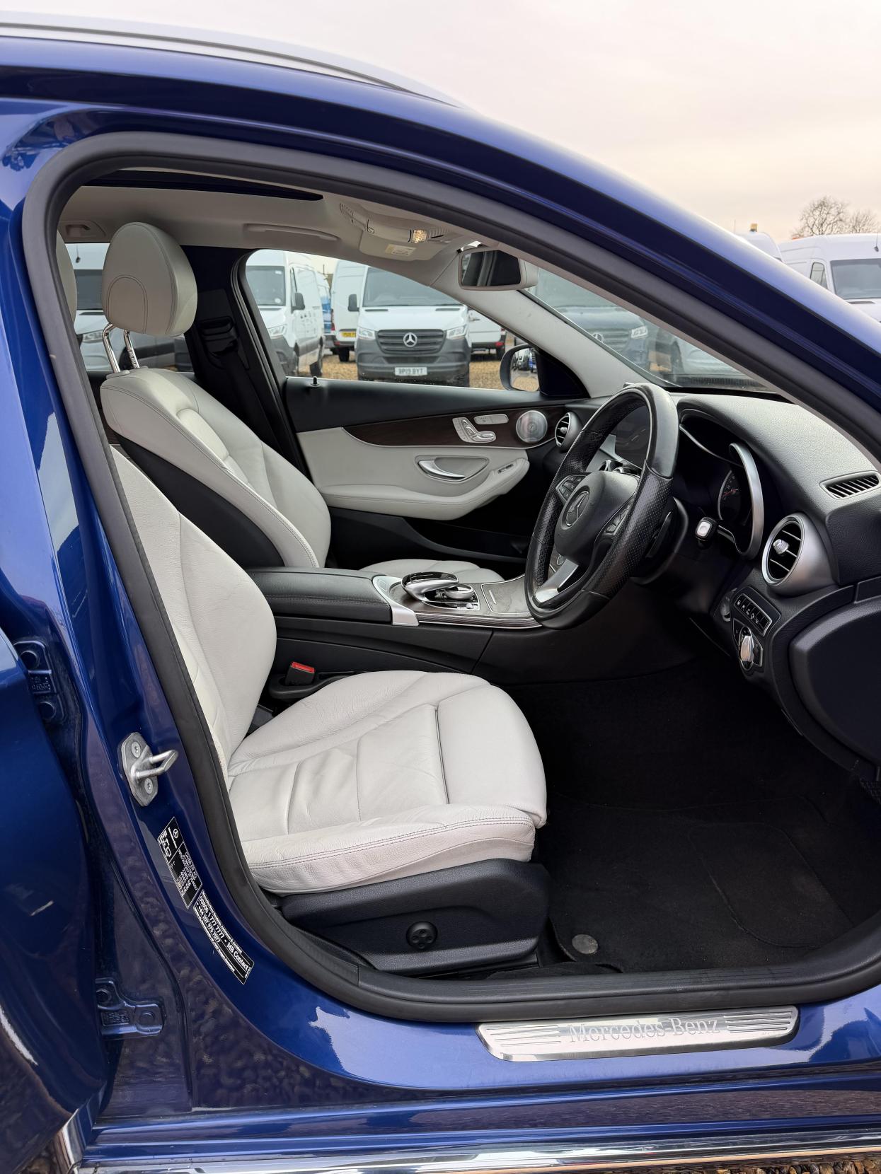 Used Mercedes-Benz C Class 2016 for sale - 77584945: Photo 36