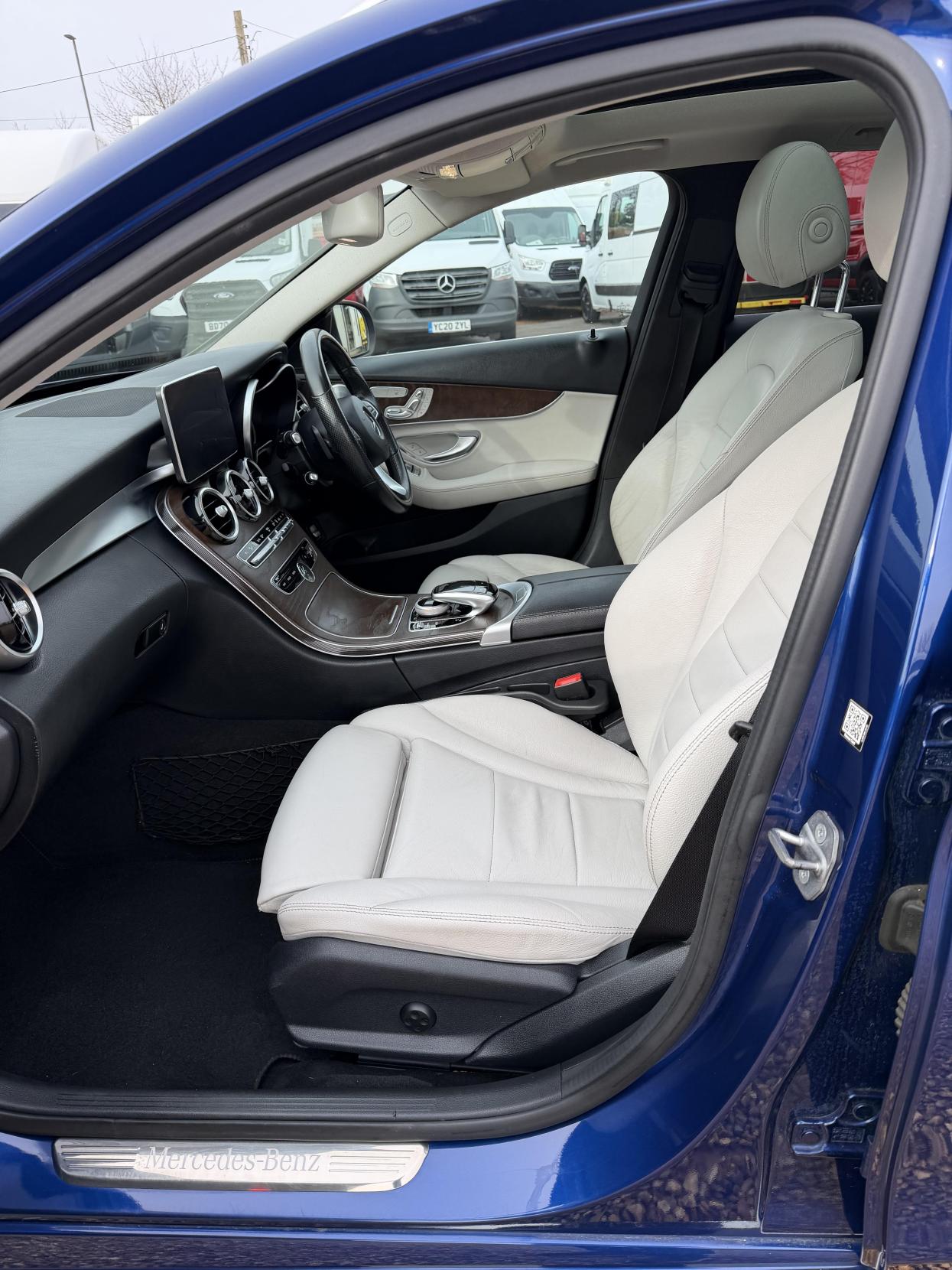 Used Mercedes-Benz C Class 2016 for sale - 77584945: Photo 40