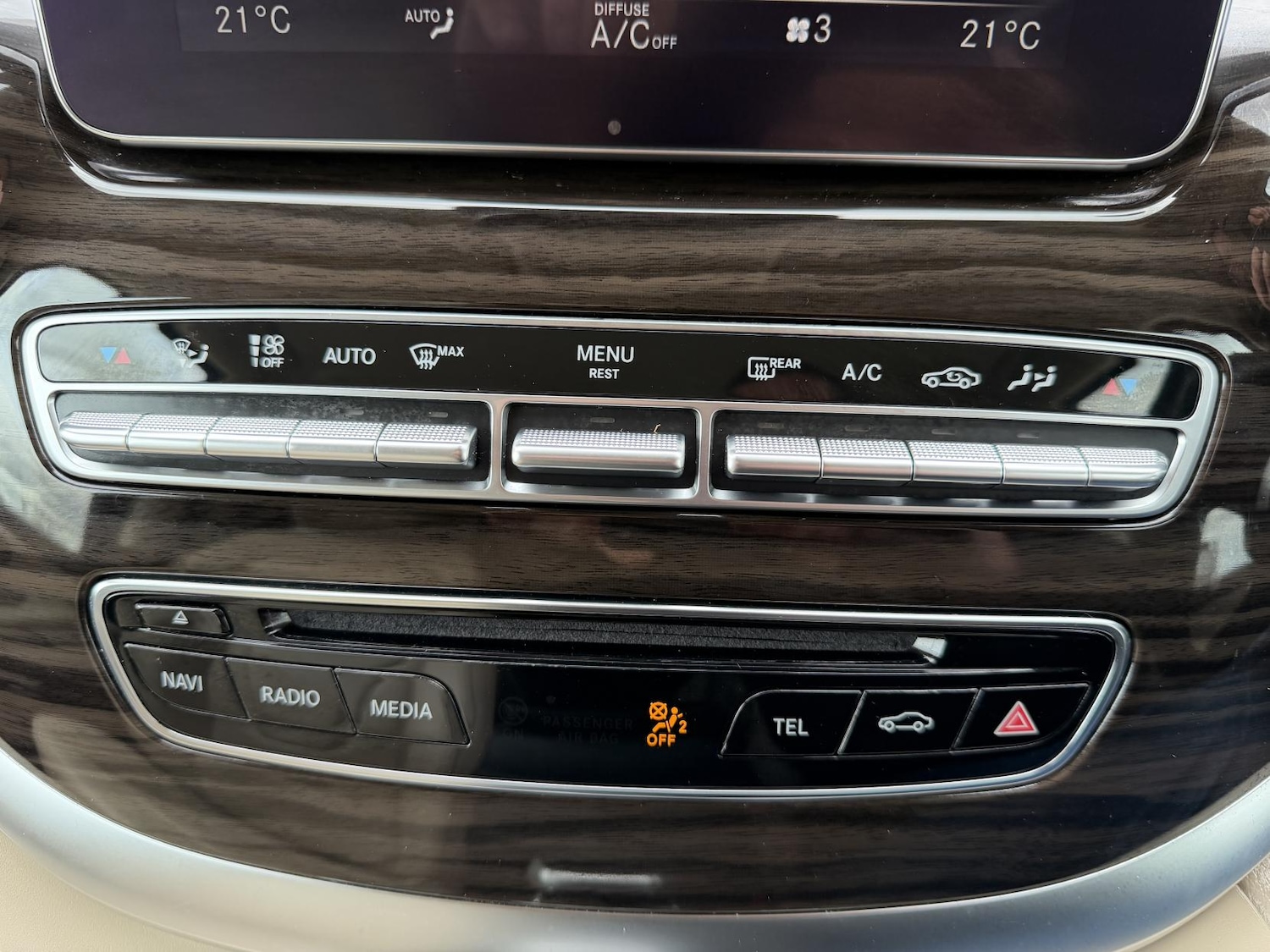 Used Mercedes-Benz V-Class 2020 for sale - 77822692: Photo 29