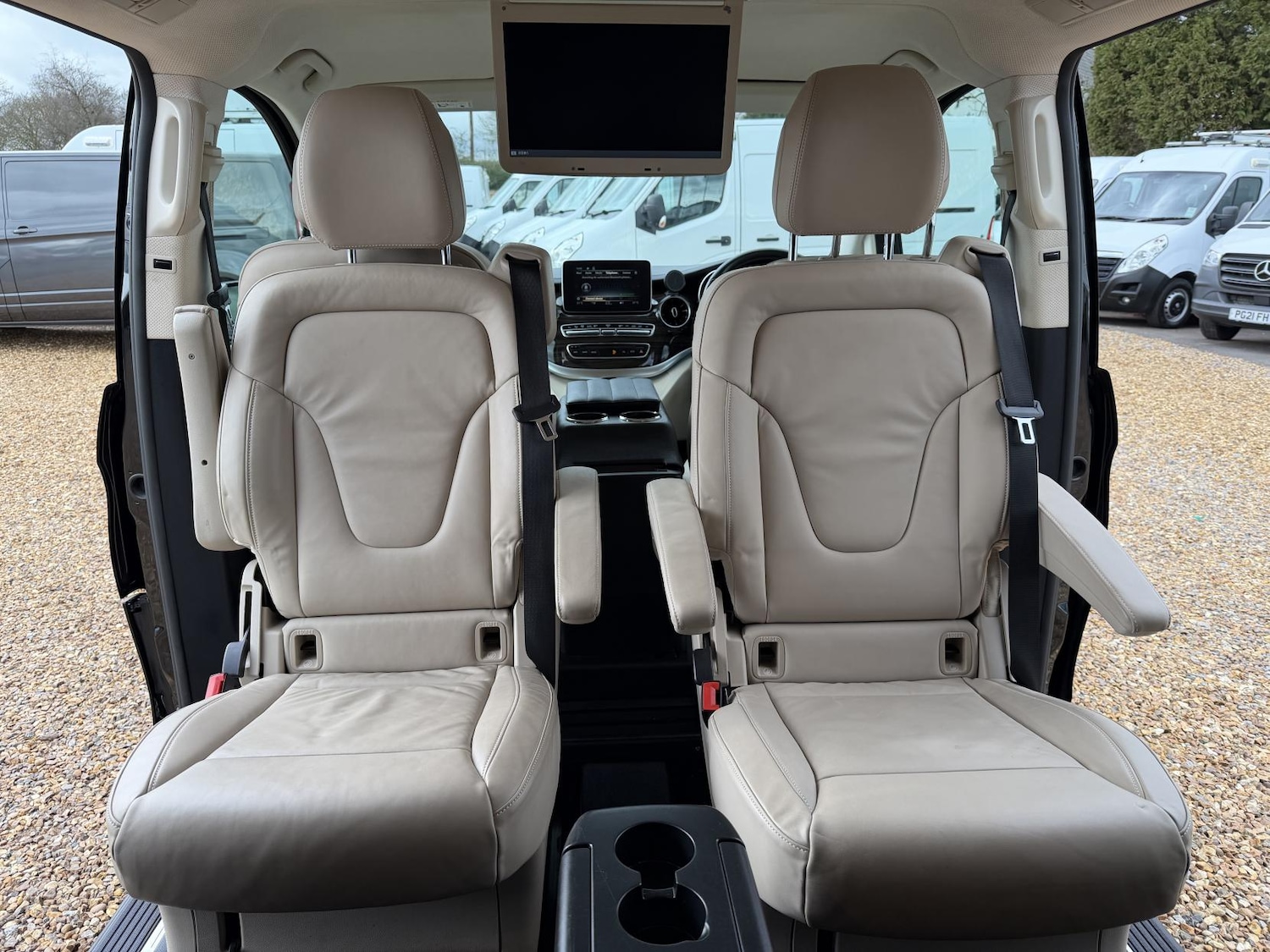 Used Mercedes-Benz V-Class 2020 for sale - 77822692: Photo 45