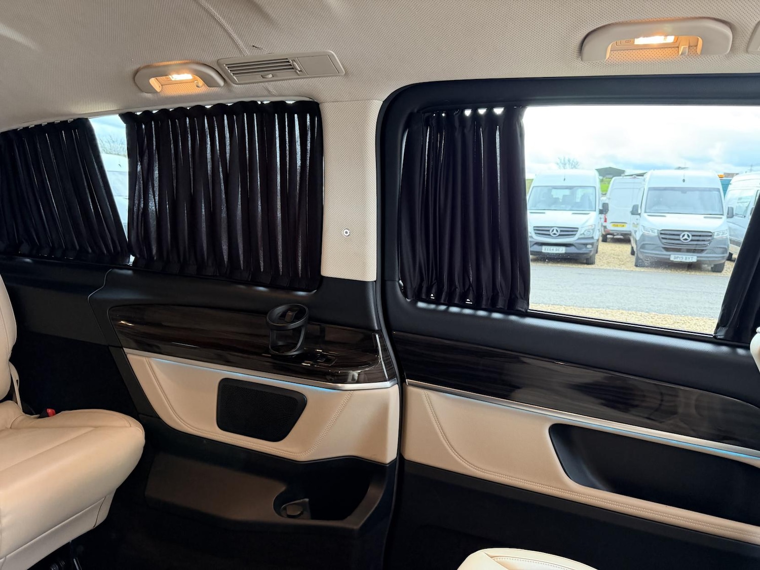 Used Mercedes-Benz V-Class 2020 for sale - 77822692: Photo 49