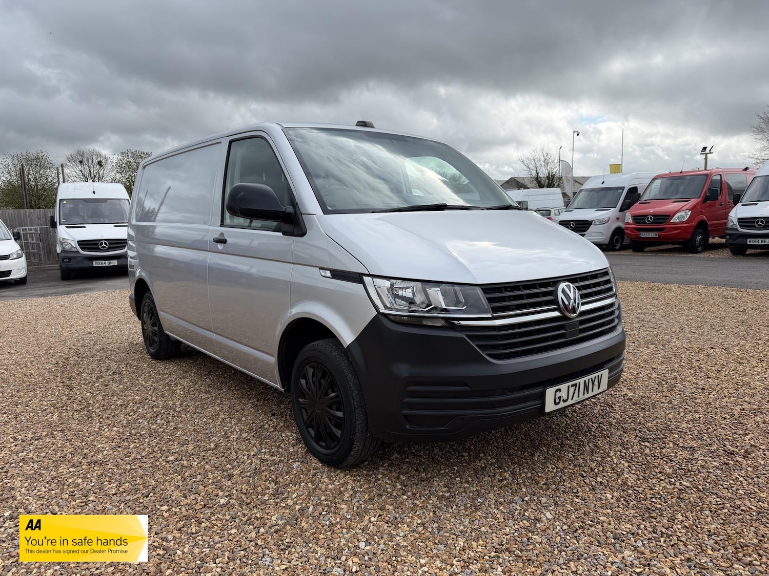 Used Volkswagen Transporter 2021 for sale - 78133881: Photo 1