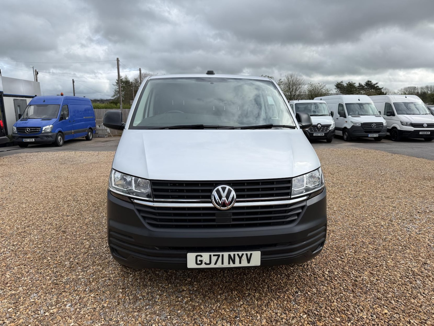 Used Volkswagen Transporter 2021 for sale - 78133881: Photo 2