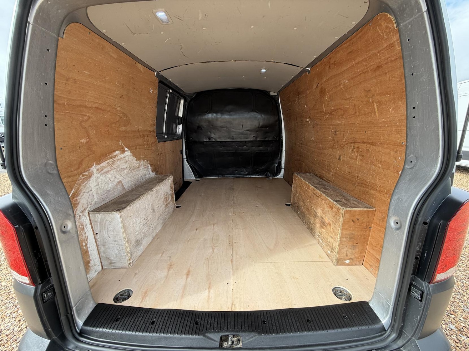 Used Volkswagen Transporter 2021 for sale - 78133881: Photo 4