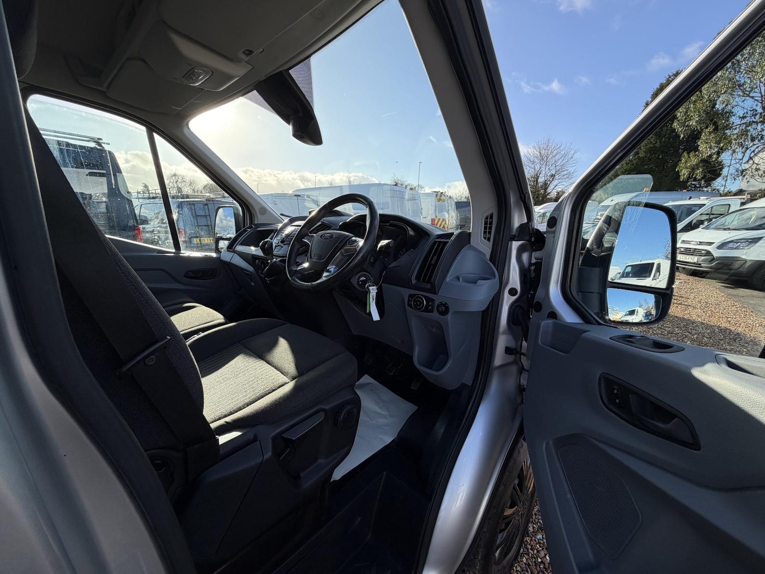 Used Ford Transit 2018 for sale - 76758993: Photo 10
