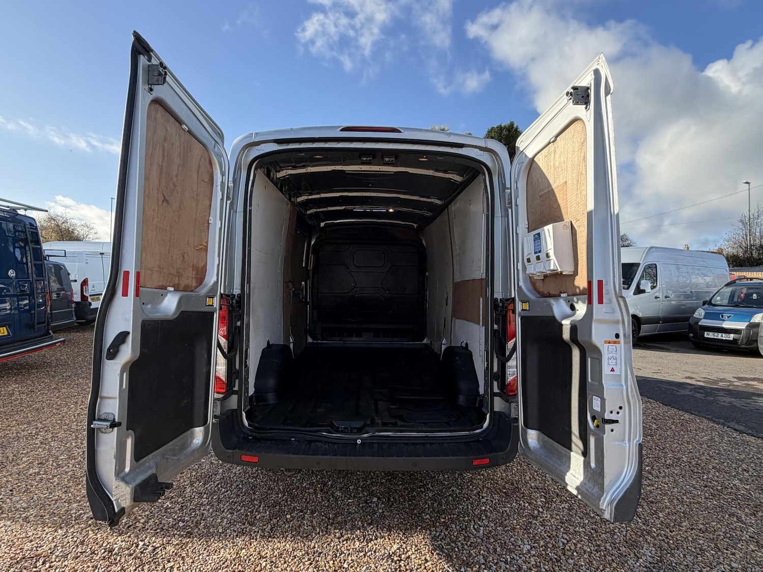 Used Ford Transit 2018 for sale - 76758993: Photo 19