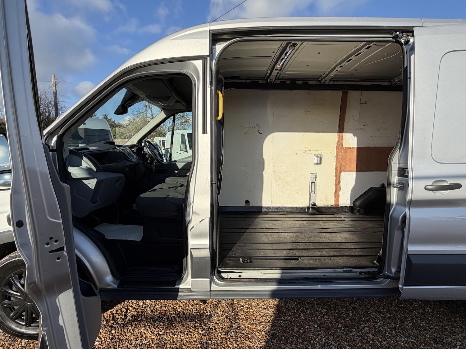 Used Ford Transit 2018 for sale - 76758993: Photo 22