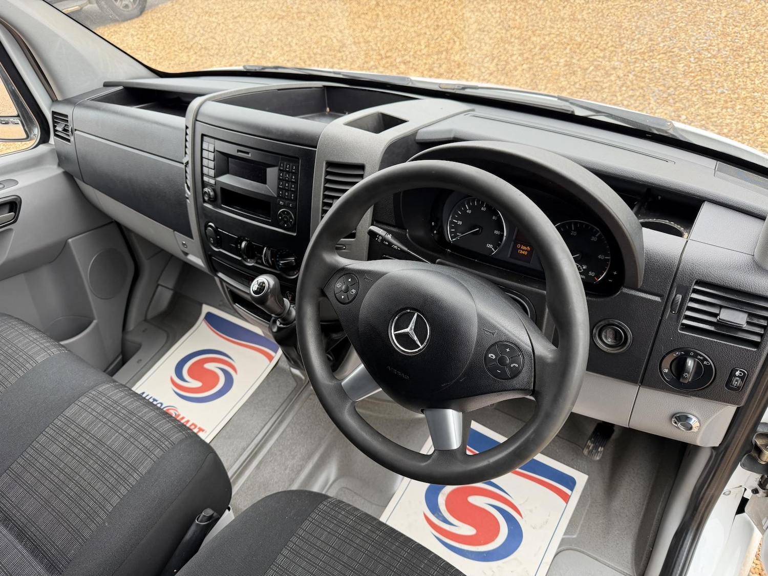 Used Mercedes-Benz Sprinter 2017 for sale - 78112762: Photo 2