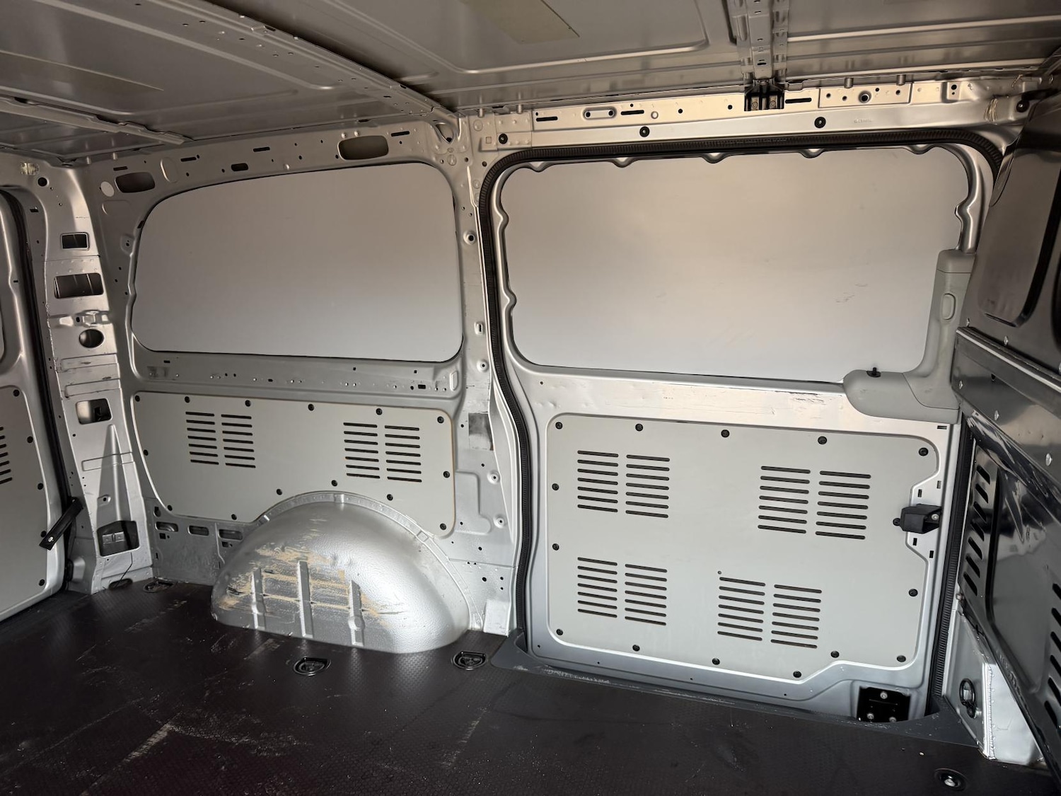 Used Mercedes-Benz Vito 2011 for sale - 76557332: Photo 26