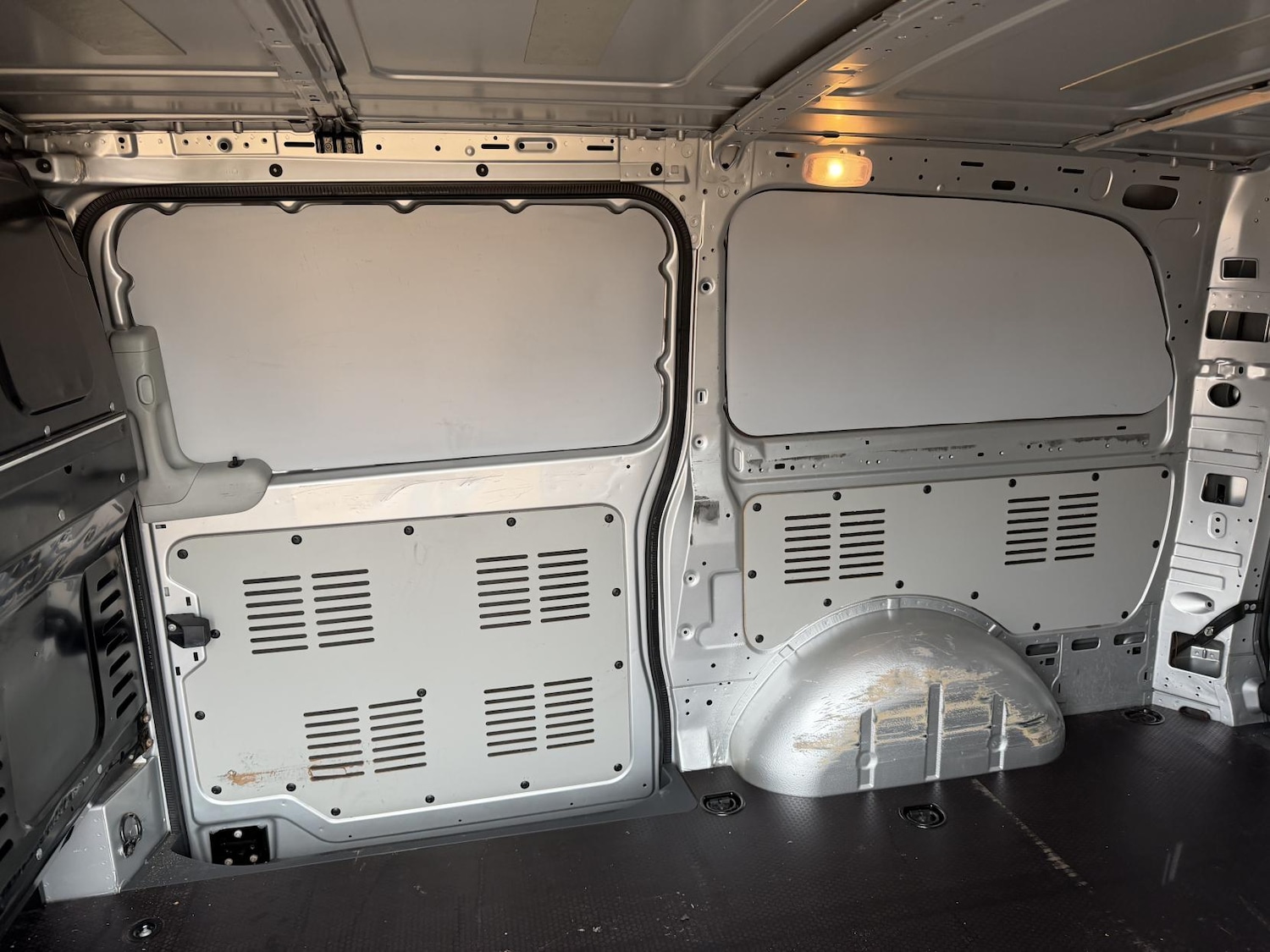 Used Mercedes-Benz Vito 2011 for sale - 76557332: Photo 34