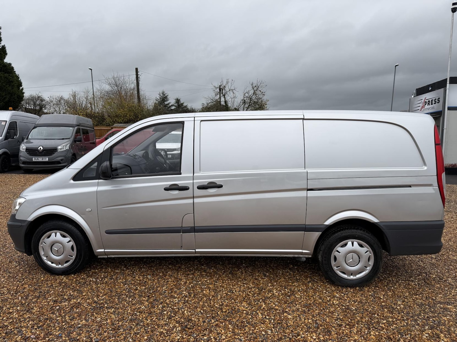 Used Mercedes-Benz Vito 2011 for sale - 76557332: Photo 5