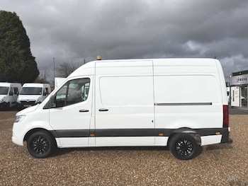 Used Mercedes-Benz Sprinter 2019 for sale - 77409917: Photo