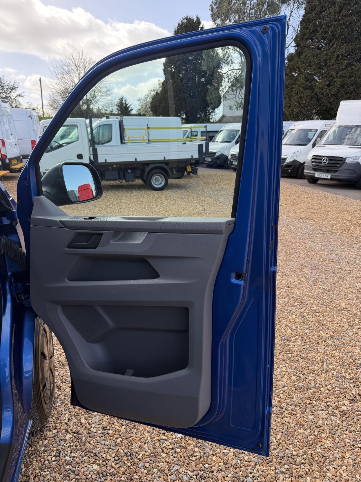 Used Volkswagen Transporter 2021 for sale - 78071672: Photo 15