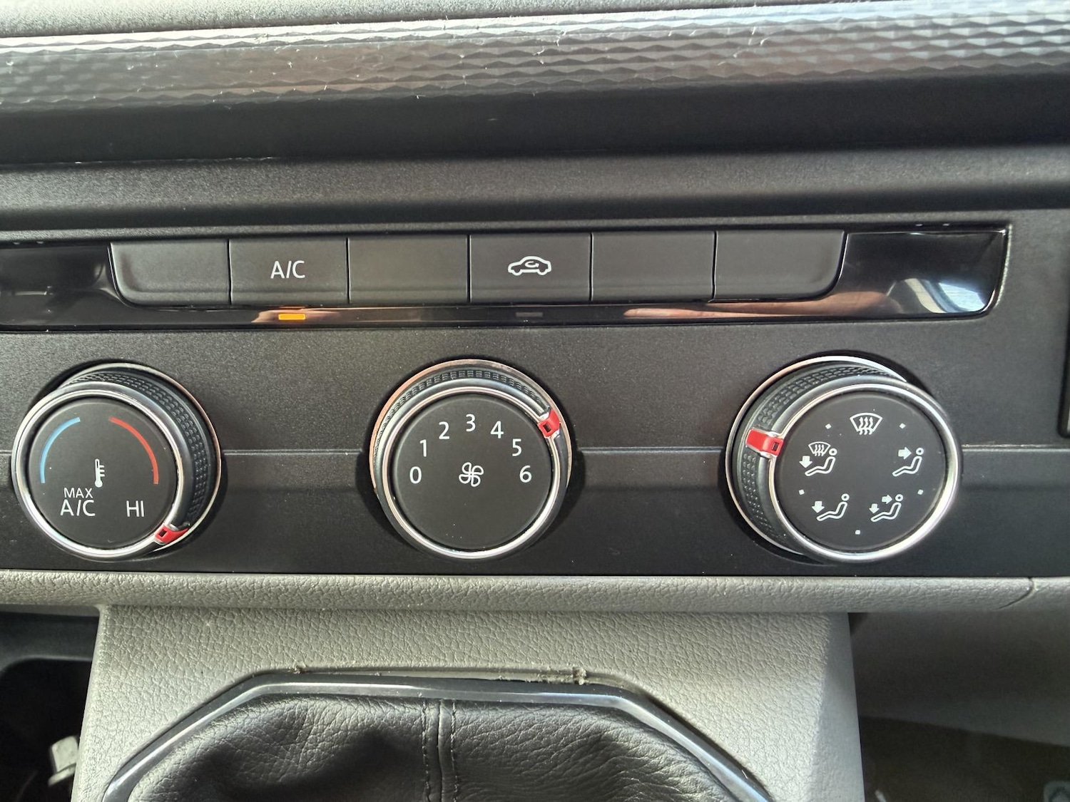 Used Volkswagen Transporter 2021 for sale - 78071672: Photo 29