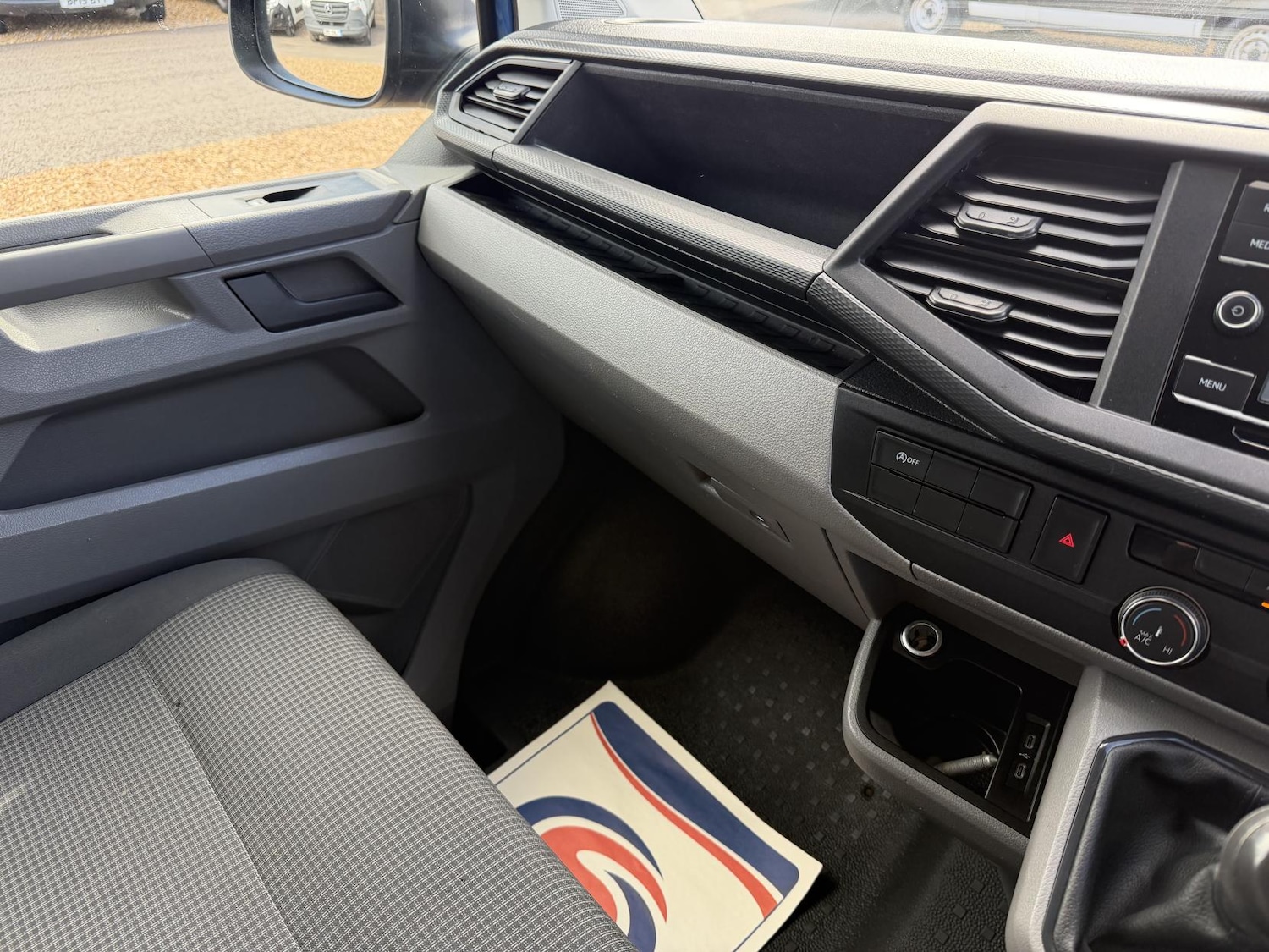 Used Volkswagen Transporter 2021 for sale - 78071672: Photo 31