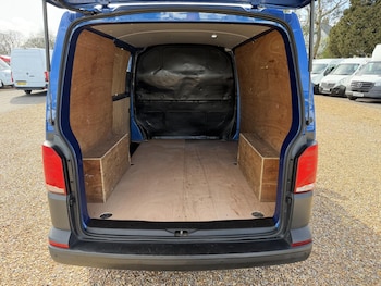 Used Volkswagen Transporter 2021 for sale - 78071672: Photo